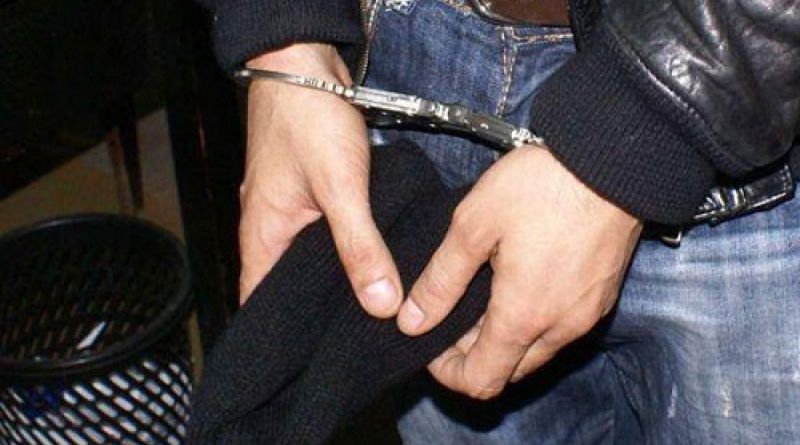 Furturi în serie la Hunedoara, comise de cinci tineri. Acţionau cu feţele acoperite şi purtând mănuşi