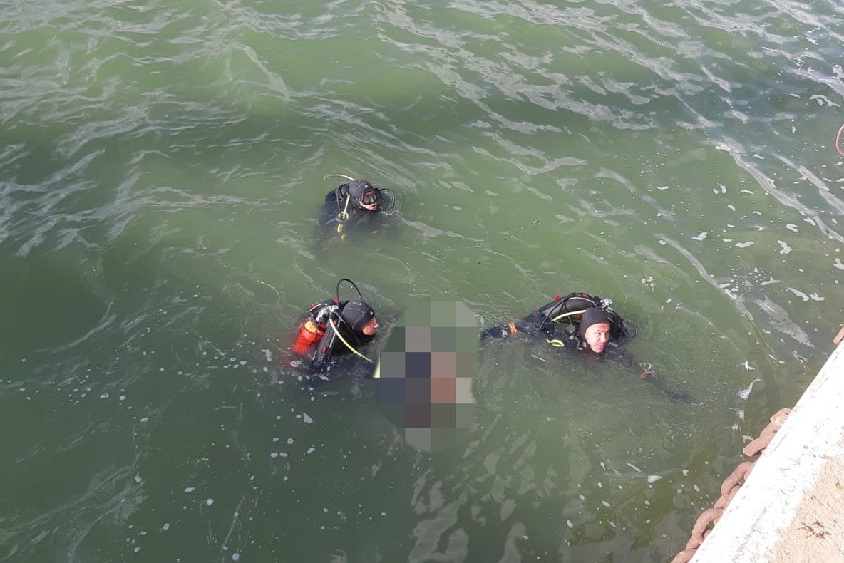 FOTO: Scafandrii hunedoreni solicitați să intervină pe canalul Dunăre - Marea Neagră
