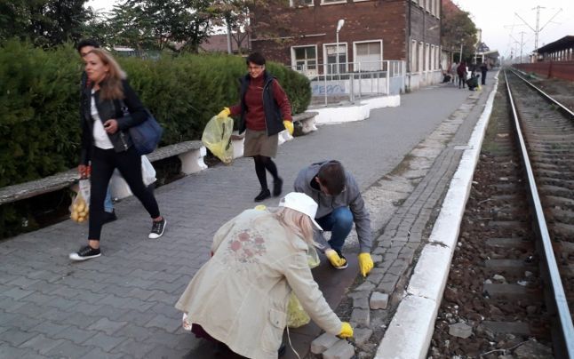 Reținut după ce a furat un telefon mobil. Prins în timp ce îl oferea spre vânzare