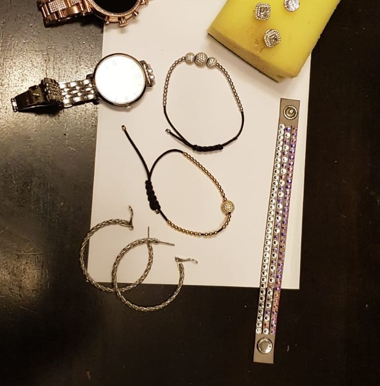 A fost găsită minora din Deva, dată dispărută de familie și văzută în compania a doi bărbați