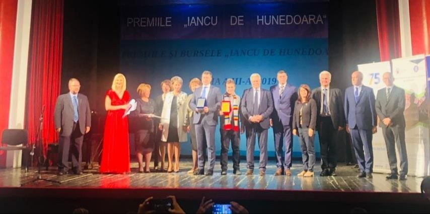 Premiile „Iancu de Hunedoara”, oferite în cadrul unei gale găzduită de Teatrul de Artă din Deva