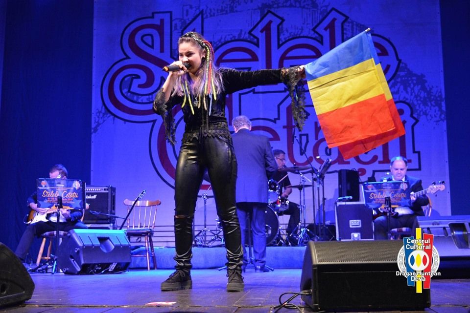 Începe Festivalul Naţional de Muzică Pop ,,Stelele Cetăţii” Deva