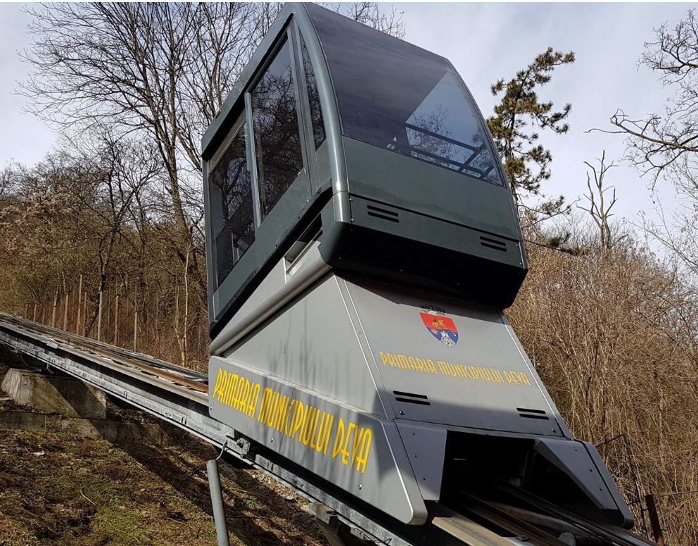 Revizie tehnică. Telecabina de pe Cetatea Devei, oprită luni