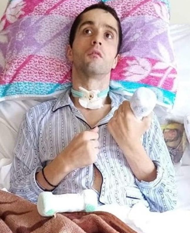 Un salvator are nevoie de ajutor pentru a fi salvat