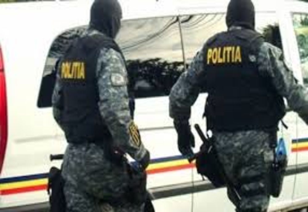 Percheziții domiciliare la locuinţele unor petroşăneni, bănuiţi de comiterea unor fapte de tăinuire