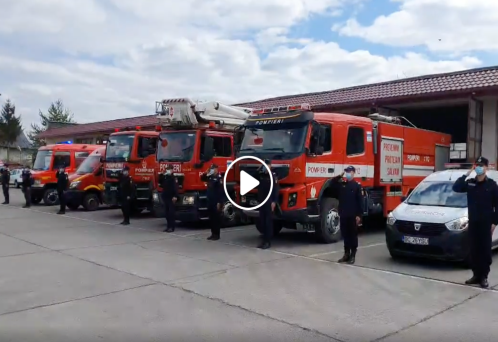 Pompierii au ţinut un moment de reculegere în memoria colegului din Constanţa răpus de COVID-19