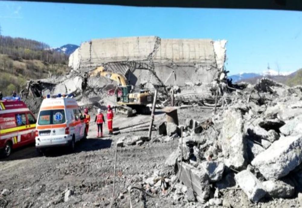 Mineri prinși sub moloz la Mina Uricani. Turn PRĂBUȘIT peste muncitori