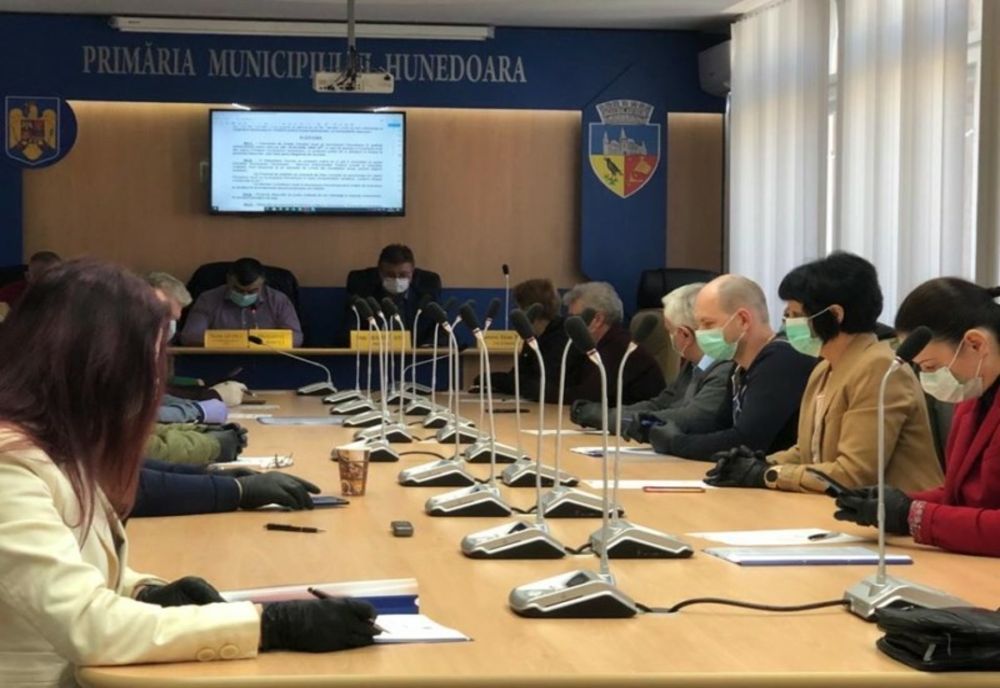 Proiectul privind spațiile în care elevii să primească masa de prânz, pe agenda CL Hunedoara