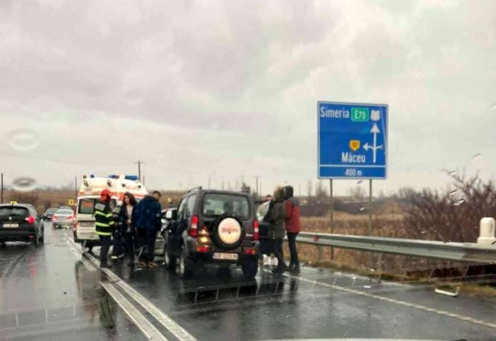 Accident rutier pe șoseaua Deva – Hațeg: trei mașini implicate
