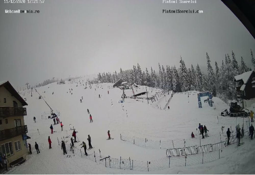  Pârtiile din zona Văii Jiului sunt pregătite pentru primirea turiștilor care vor să-și petreacă aceste zile la munte