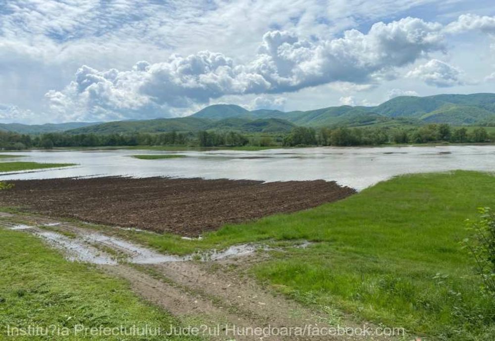 Trei comune din nordul judeţului au fost afectate de inundaţii