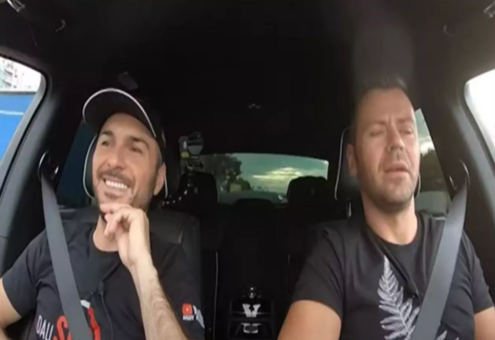 Auto PLUS, cu Andy Popescu - Ediția din 29 mai - Bogdan Căpușan își prezintă și testează bolidul de lux