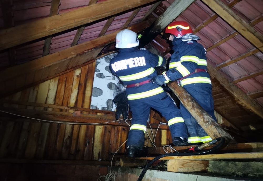 Incendiu în Straja, la o cabană