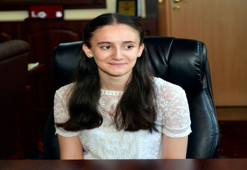 Andreea Şoie, performera anului în învăţământul hunedorean