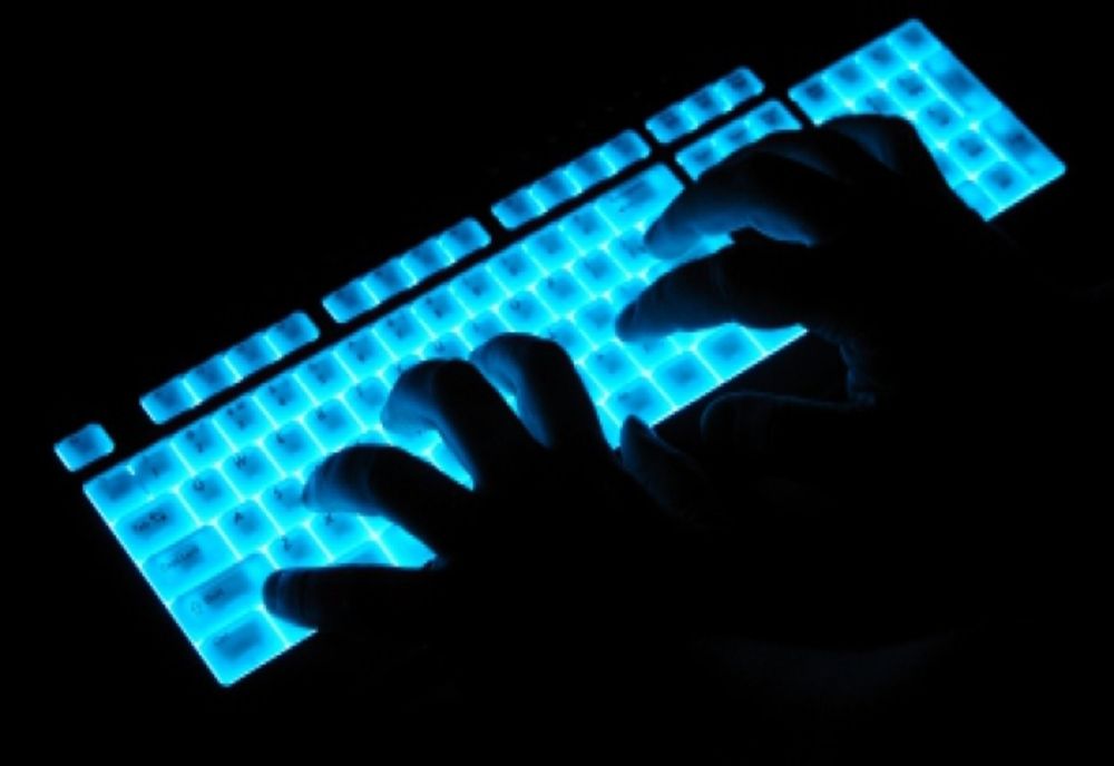 Cum să te ferești de mesajele capcană care te lasă cu contul bancar gol