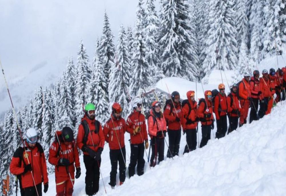 Final de an cu multe intervenţii pentru salvamontişti. Zeci de persoane salvate din zonele montane