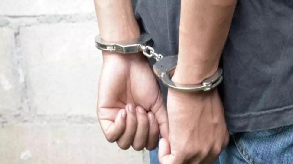 Trei persoane cercetate după o bătaie la Petroșani. Unul dintre agresori a fost reținut