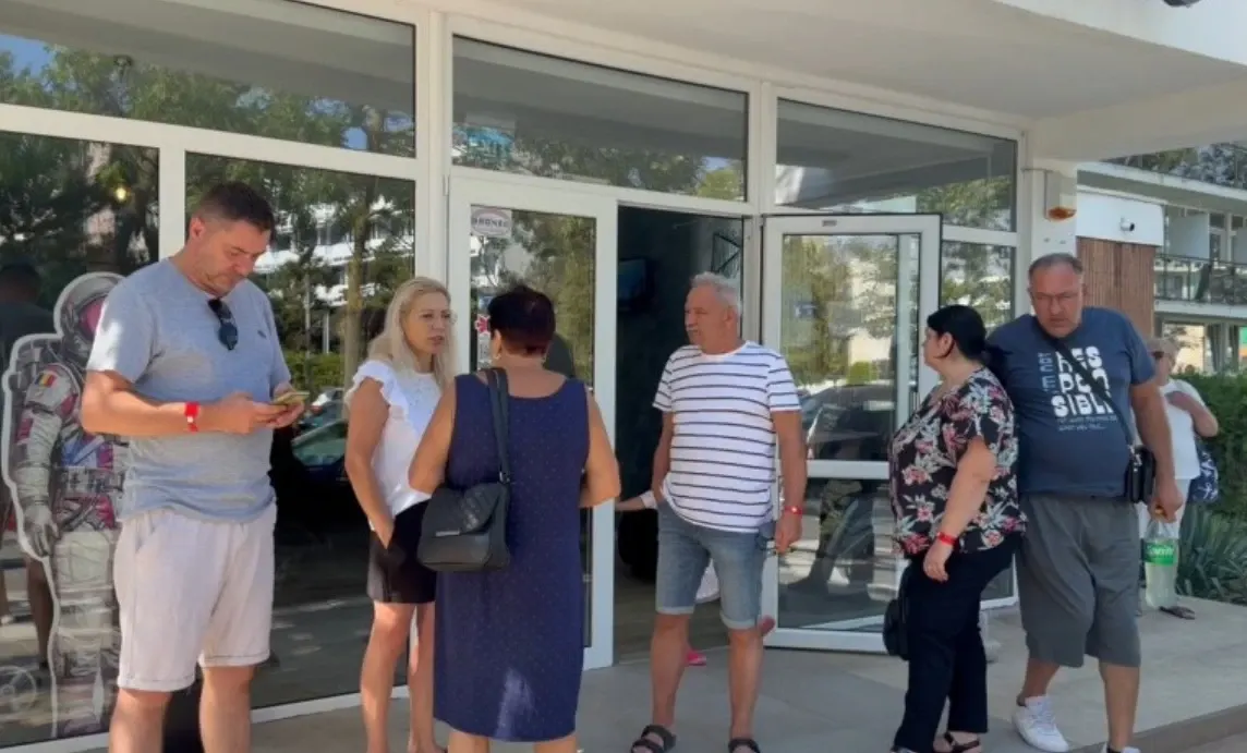 Restaurantul din Saturn în care zeci de turiști au solicitat ambulanța fusese proaspăt amendat
