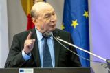 Traian Băsescu: ”Pentru mulţi, domnul Bolojan e ceva extraordinar, un soi de Mesia”