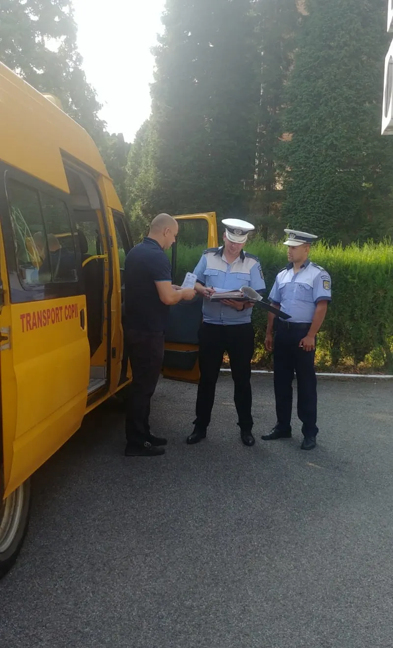 autobuz elevi