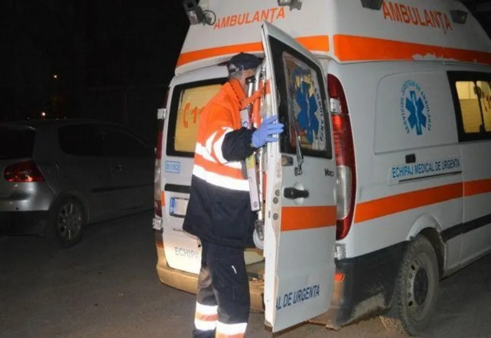 Accident cu doi răniţi, azi noapte, pe drumul care leagă Deva de Hunedoara