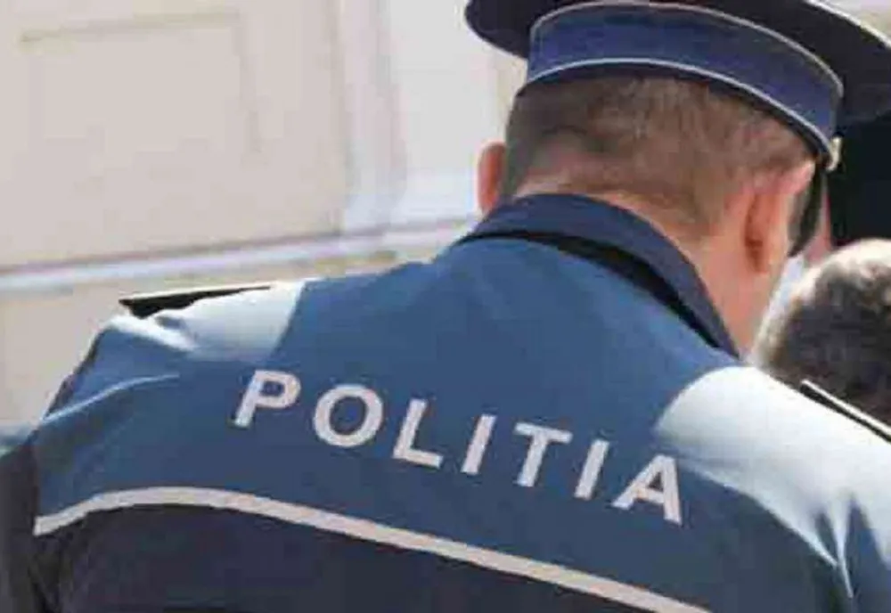 Verificări la mai multe firme din Orăștie care ar fi pus în vânzare produse susceptibile a fi contrafăcute