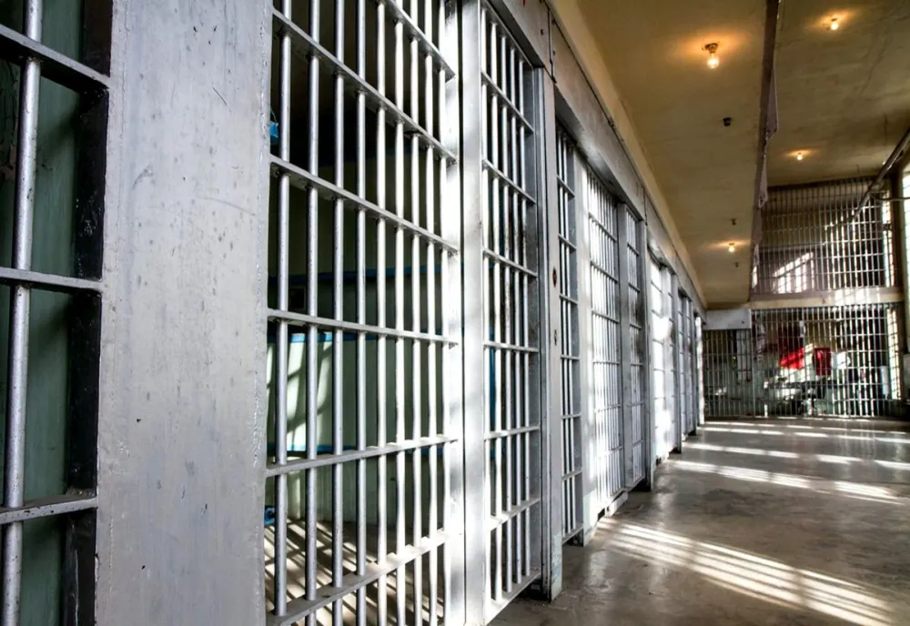 Angajați la penitenciar, depistați cu coronavirus. Se face anchetă epidemiologică