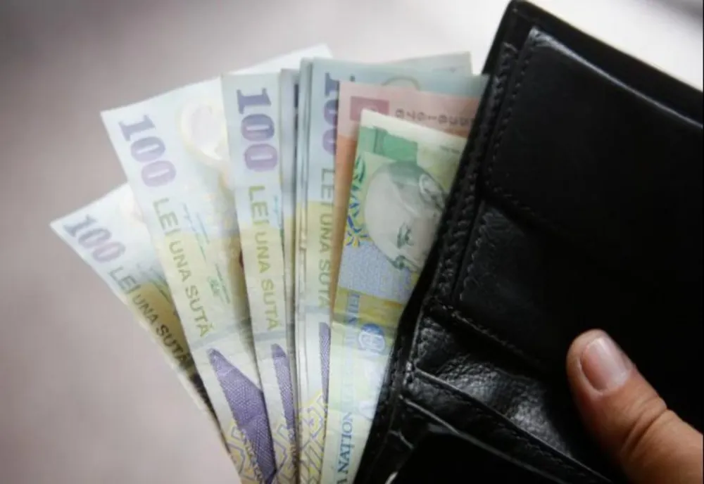 Salariul mediu net a crescut în iunie cu 119 lei față de luna mai