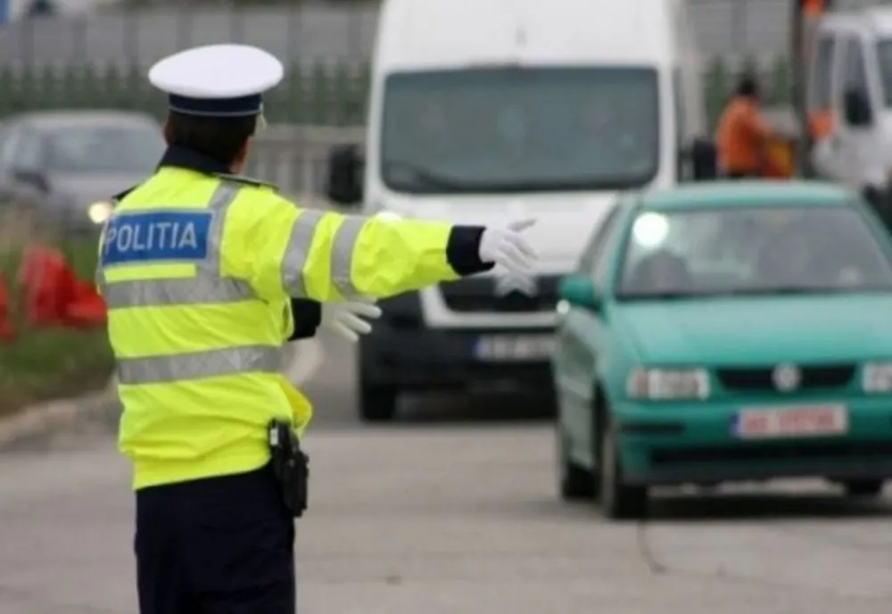 Băuți la volan sau fără permis, pun în pericol siguranța în trafic