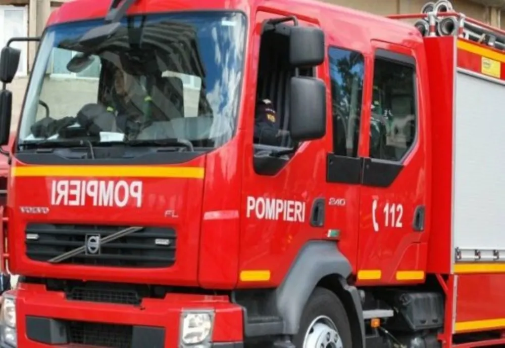 Incendiu la un apartament din Uricani