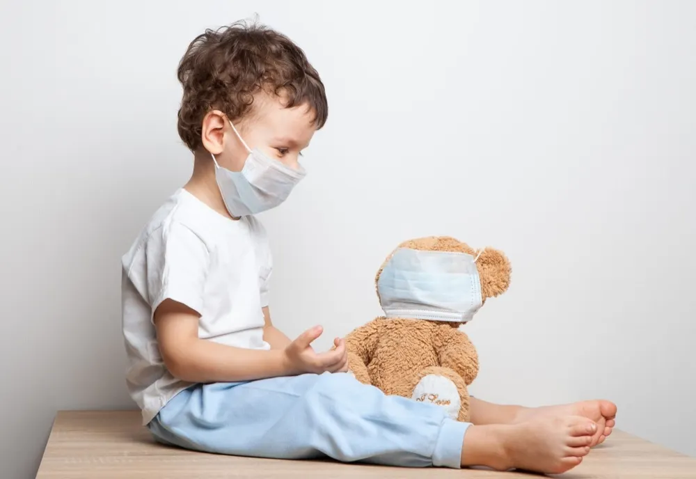 Măștile textile vor fi interzise la școală! Elevii, studenții și profesorii vor purta doar cele medicinale