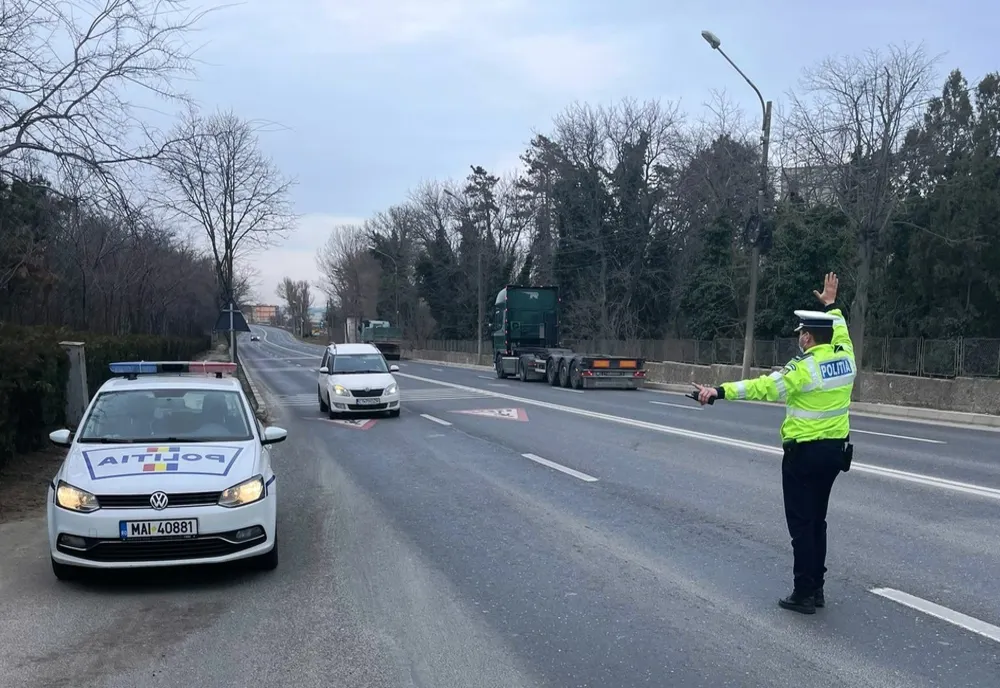 Zeci de sancțiuni în urma unei acțiuni de două ore a polițiștilor de la rutieră