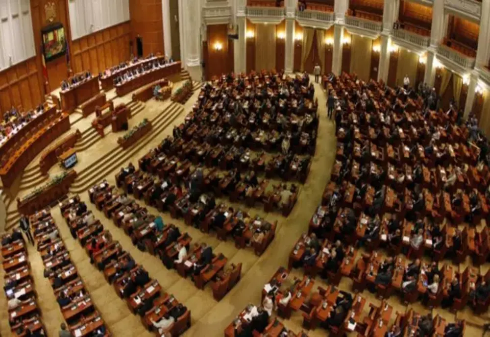 Parlament: Preşedintele Ucrainei va susţine un discurs, marţi, în plenul reunit, de la ora 17,00