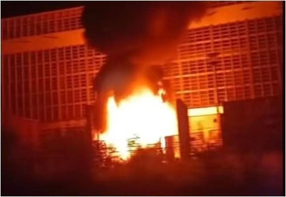 INCENDIU LA FOSTA TERMOCENTRALĂ MINTIA - POMPIERII AU INTERVENIT DE URGENȚĂ