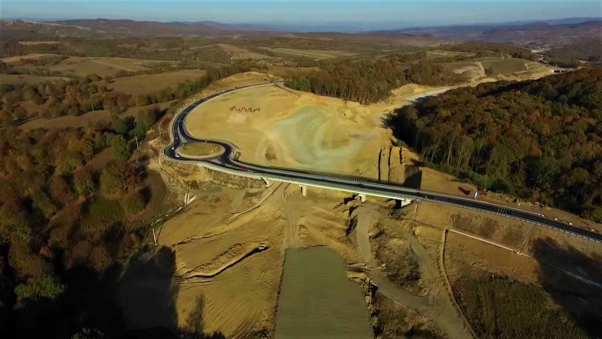 44373124_1097459057094767_198290209035517952_o