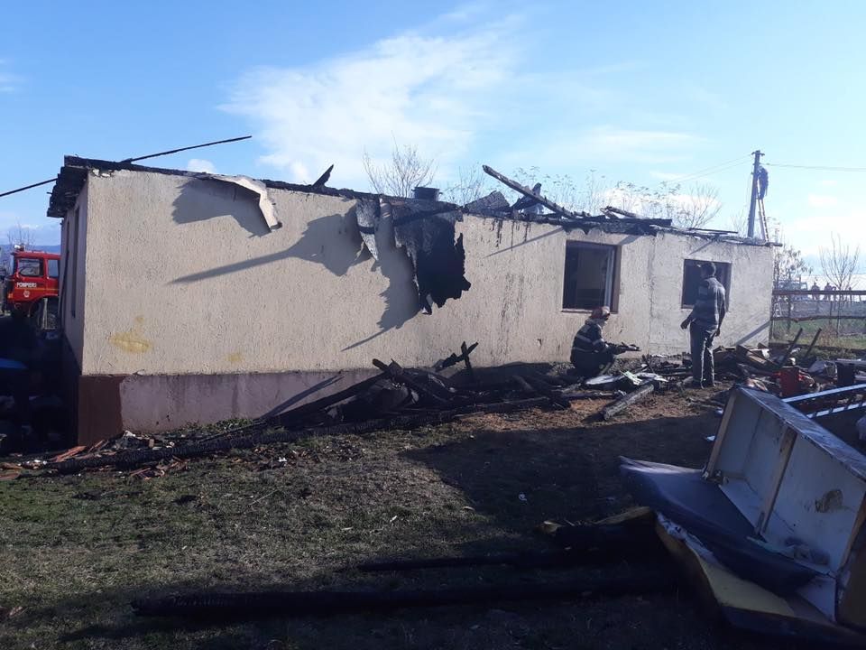 incendiu casa familie Brad (2)