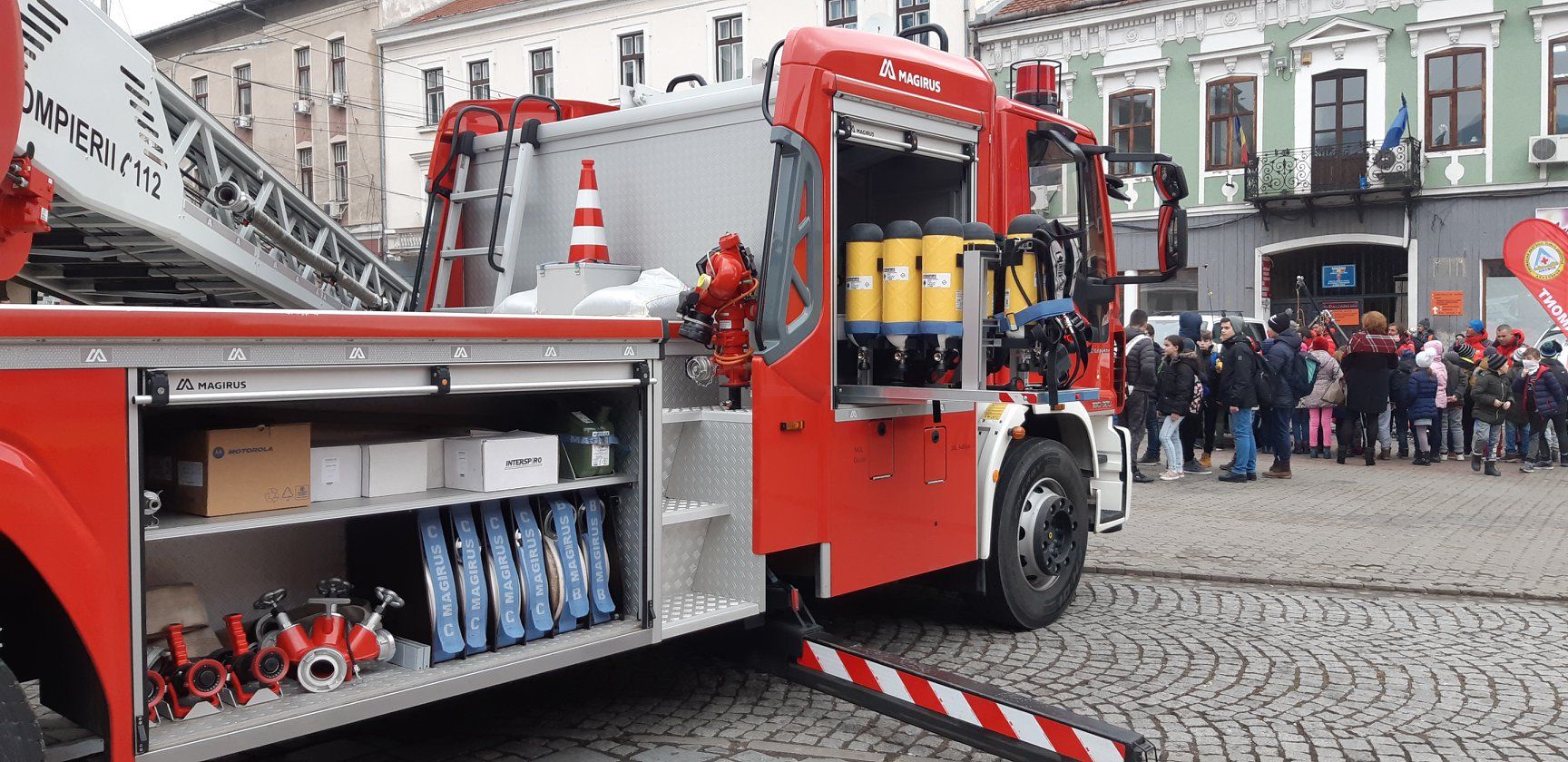 51922866_2090872724334585_6364947979970805760_o