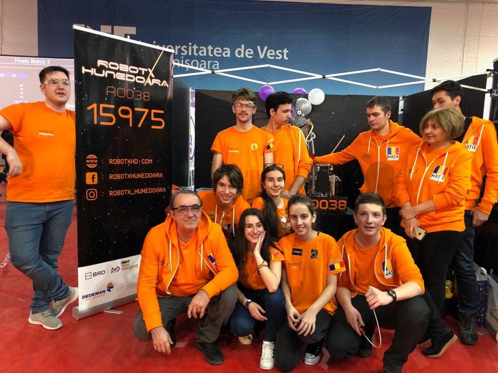 52649464_1240766872766450_5599804177573216256_o