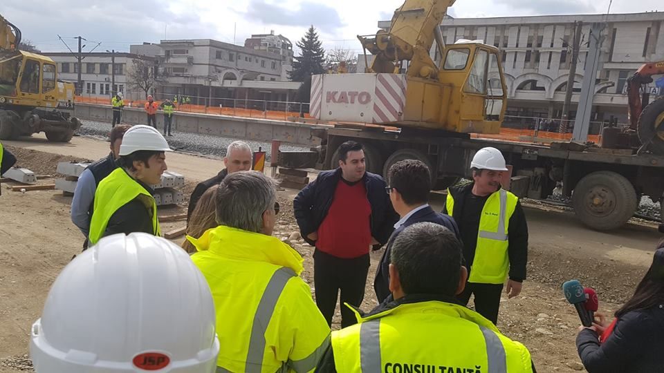 54197801_2135697676518756_3445217748882292736_n