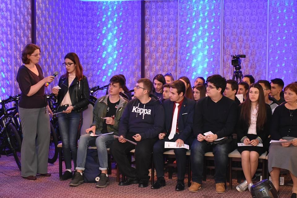 57109844_2176242439130946_2029043954808258560_n