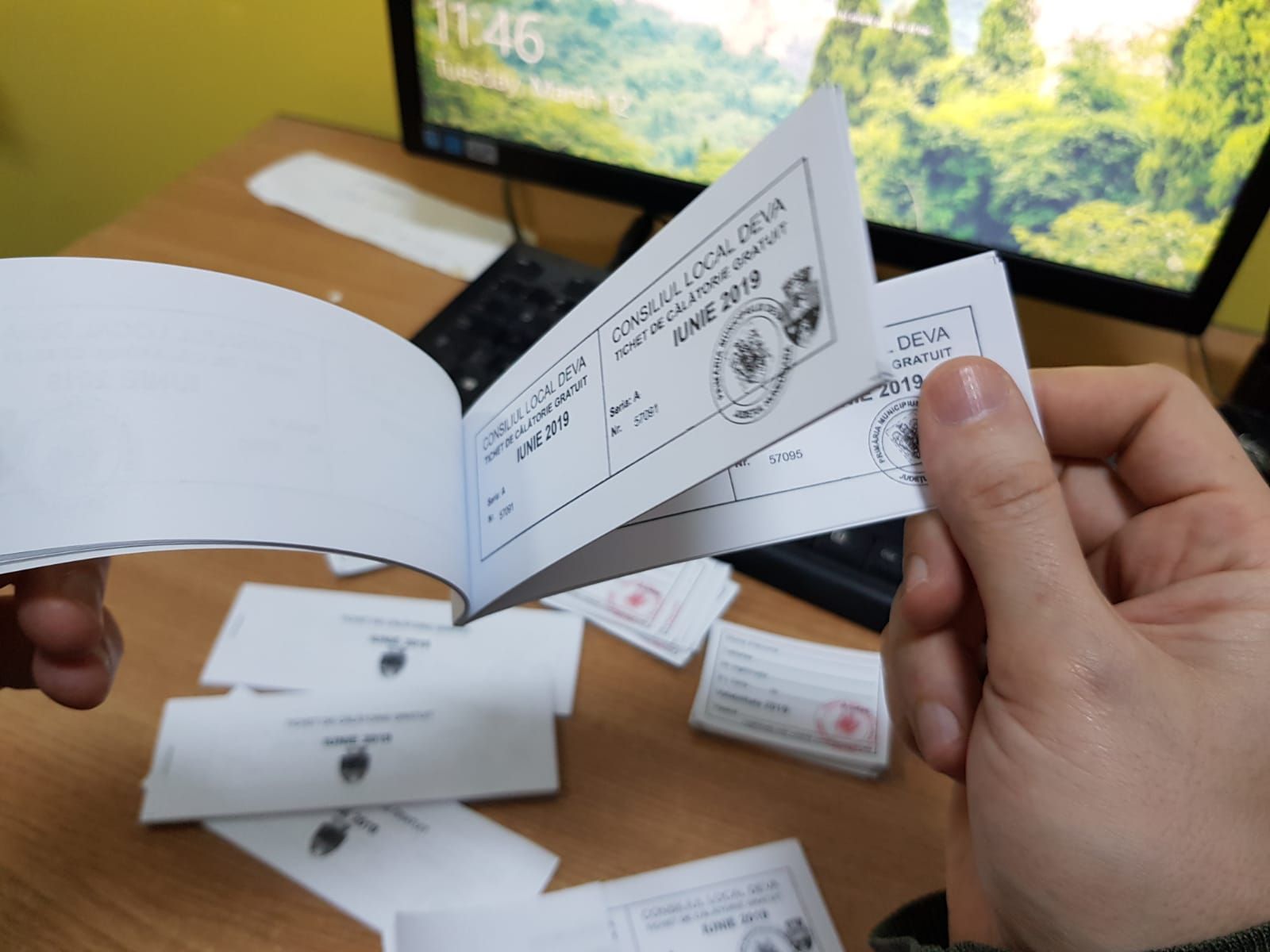 Foto tichete gratuite transport public local