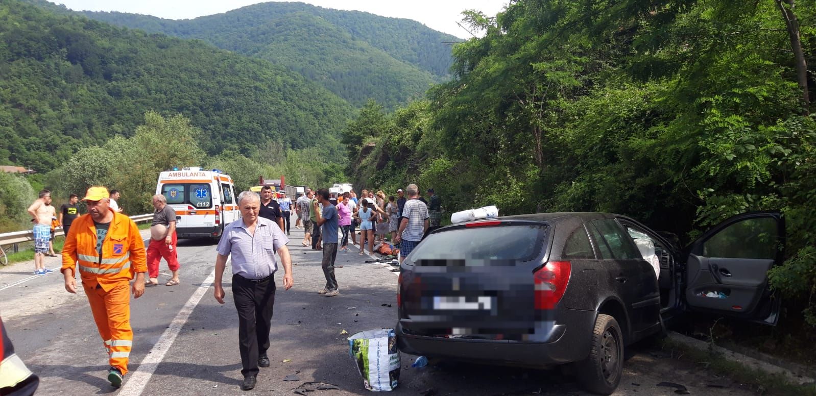 Drumul-European-70-nu-se-dezminte-și-mai-răpește-o-viață-din-rândul-participanților-la-trafic-în-urma-unui-grav-accident-produs-chiar-în-Topleț-3