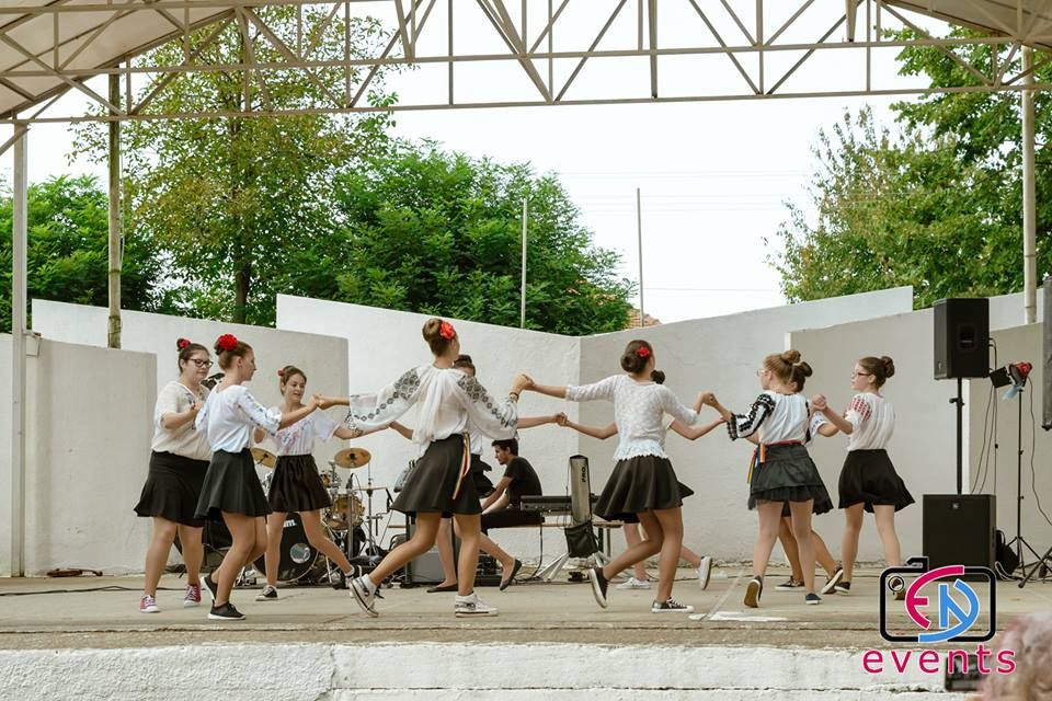 14322195_1383045071723500_8266201149538961961_n