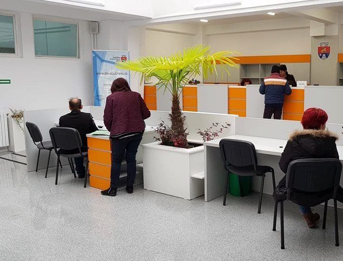 48406323_2219822018340576_4449319113424109568_n