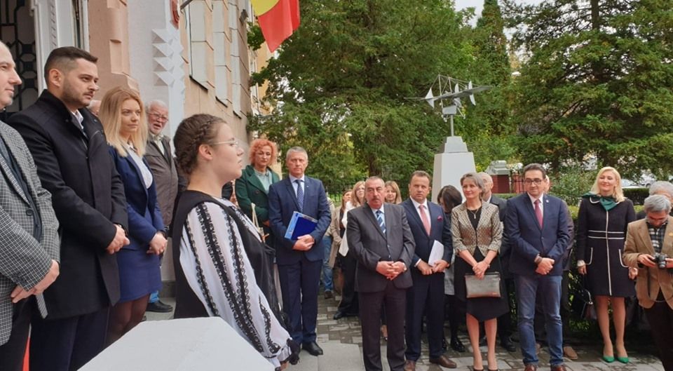 71403502_2517414298296863_5874683901288382464_n