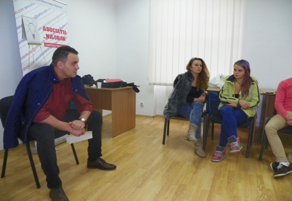 Tinerii, implicați în comunitate în județul Hunedoara