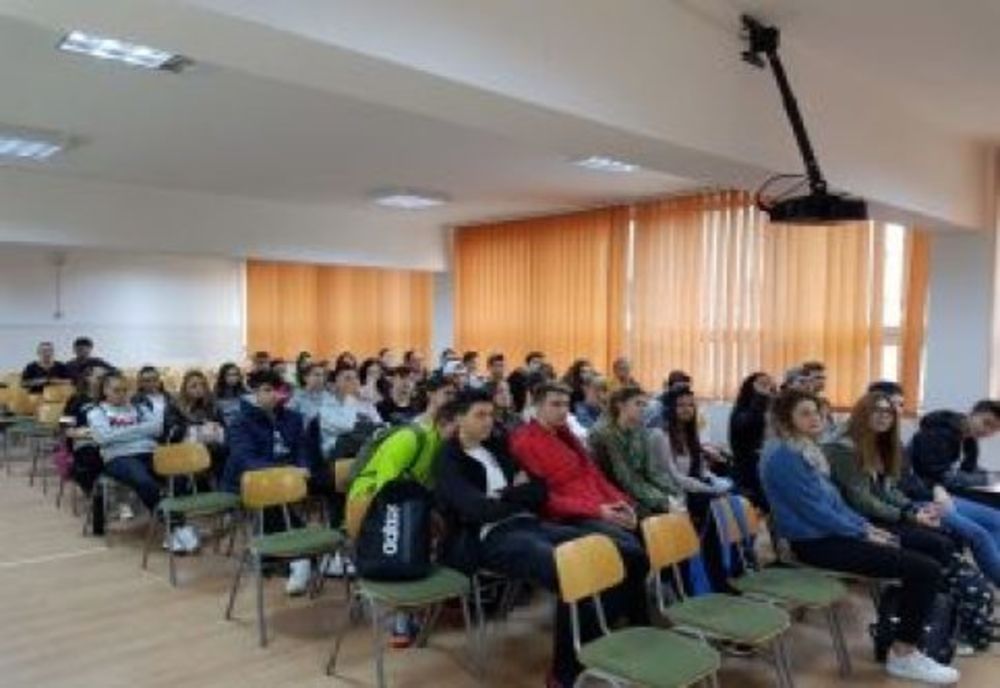 A început Proiectul “Tineri uricăneni pentru comunitate”