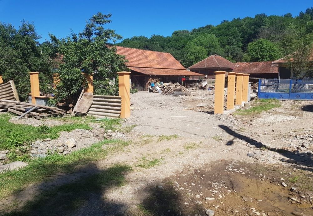 Bilanțul furtunilor și al inundațiilor care au măturat județul Hunedoara. Cine primește ajutor de urgență