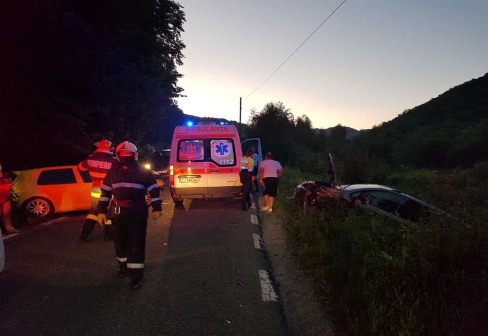 FOTO | Accident cu 6 victime în Măgoaja după impactul dintre două maşini