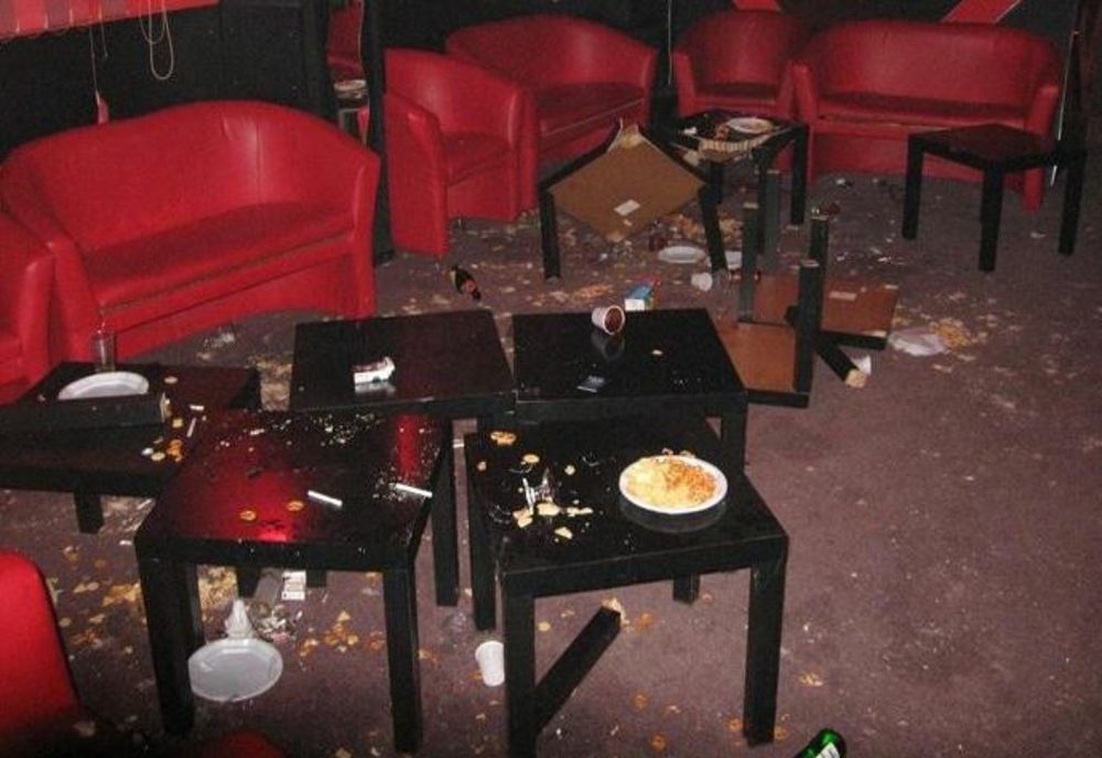 Bătăușul din bar, reținut de polițiști